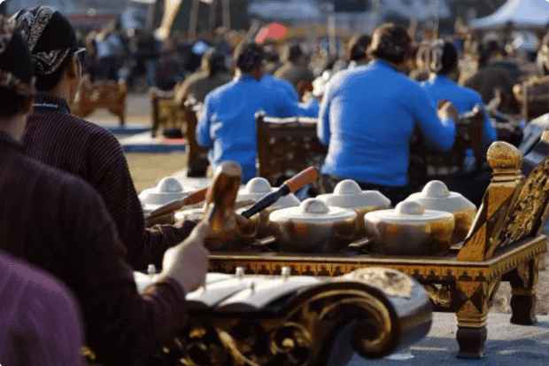 Tema Gamelan untuk Semua Generasi
