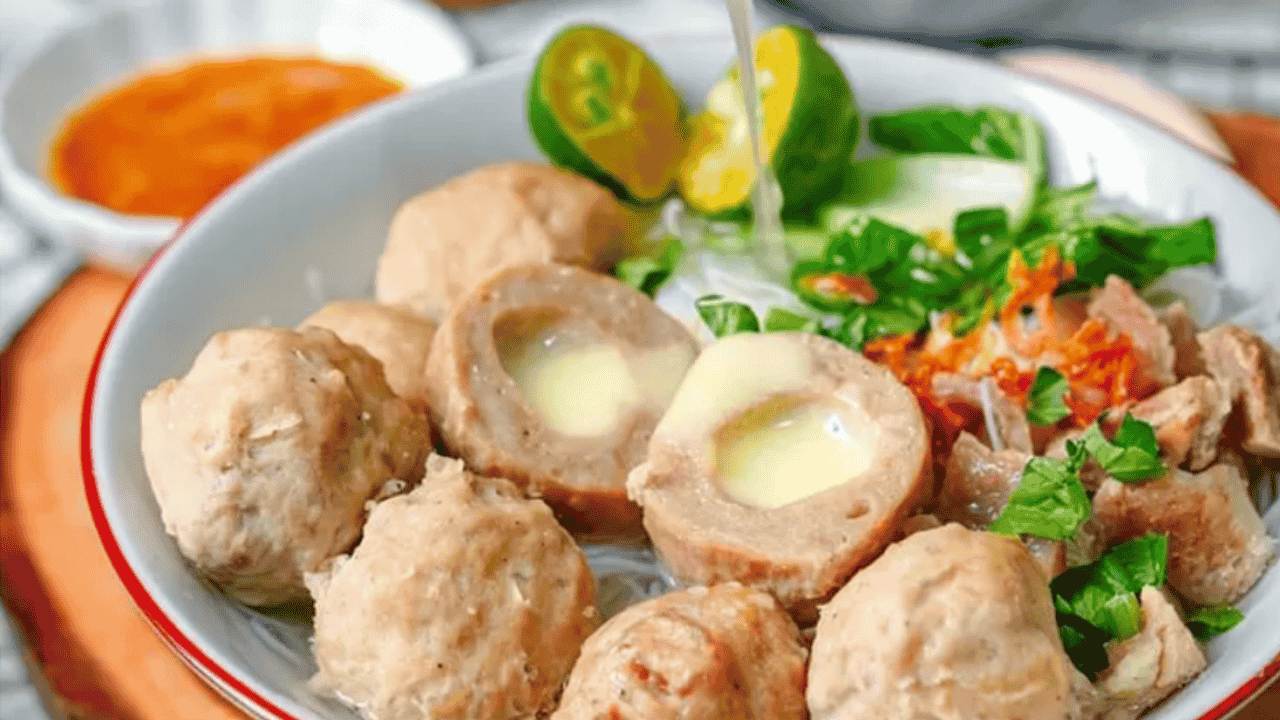 Lagi Hits! Bakso Keju Lumer yang Bikin Nagih