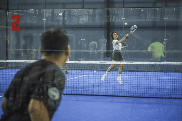 Kehangatan Komunitas Padel