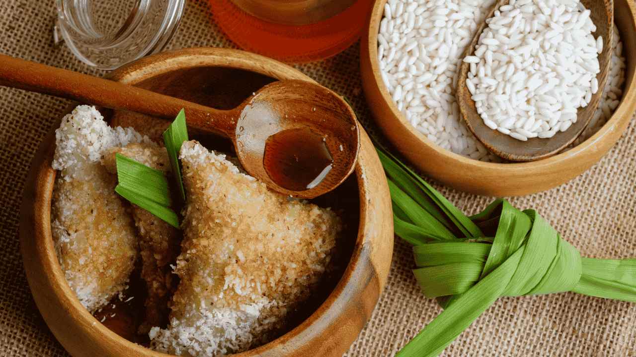 Lupis Ketan Gula Merah Camilan Tradisional yang Bikin Nostalgia