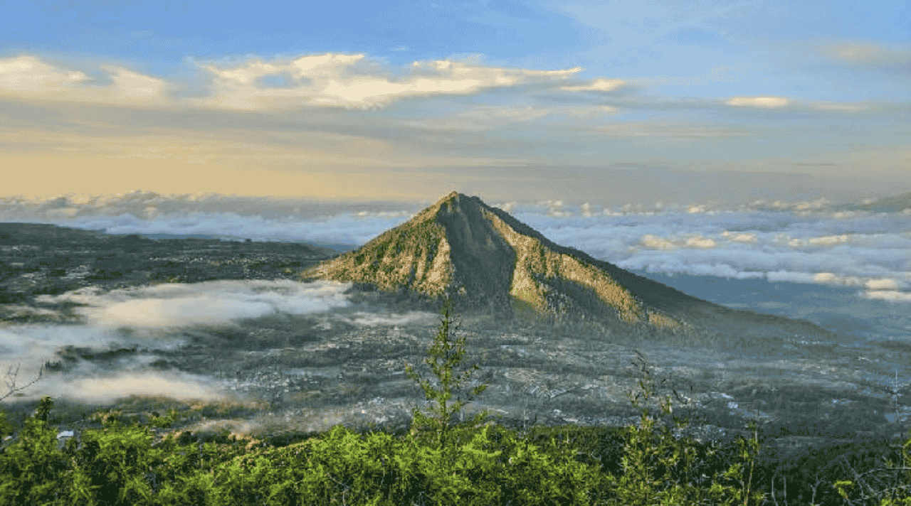 Menyapa Alam di Gunung Andong