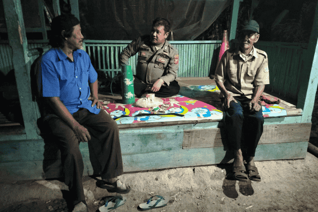 Ngopi, Merenung, dan Kewarasan Sosial