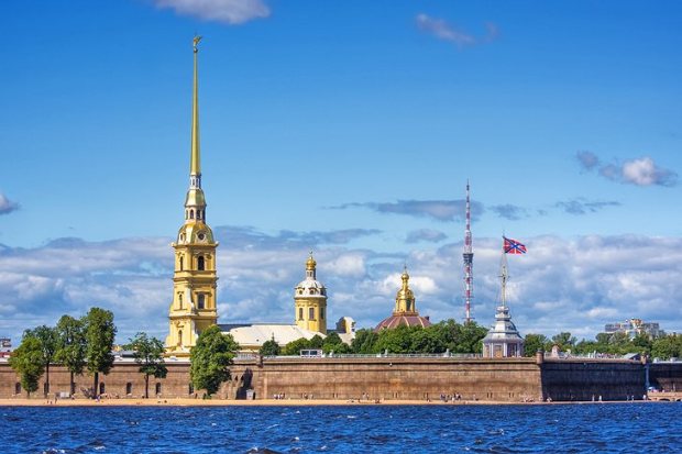 Pengalaman liburan di Saint Petersburg Rusia