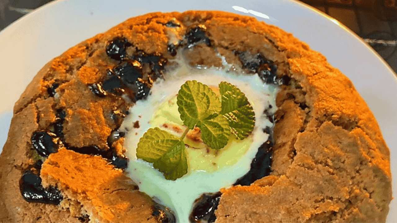 Cookies Bomb Lumer Dessert Viral yang Bikin Mood Naik Seketika