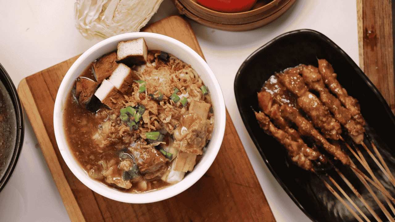 Mie Ongklok Wonosobo dengan Kuah Kental yang Menggugah Selera