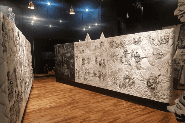 Ruangan Pertama yang Penuh Visual Menarik