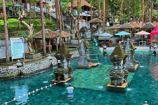 Wisata alam Guci Tegal yang menenangkan