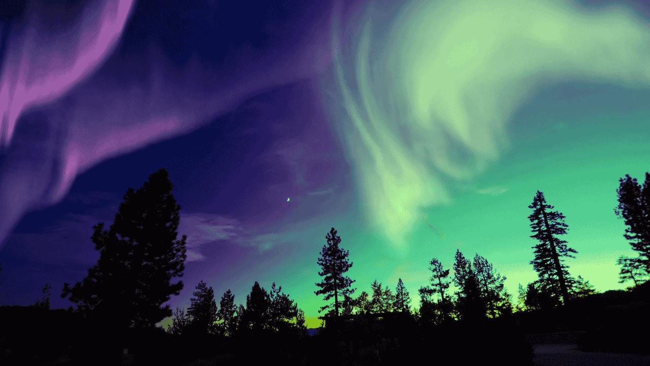 Aurora dan Kekaguman Manusia pada Langit yang Tak Biasa