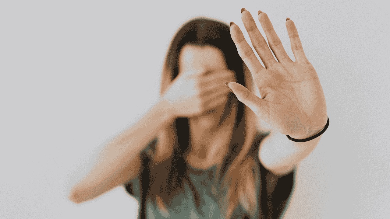 Ketika Diam Jadi Bentuk Bertahan