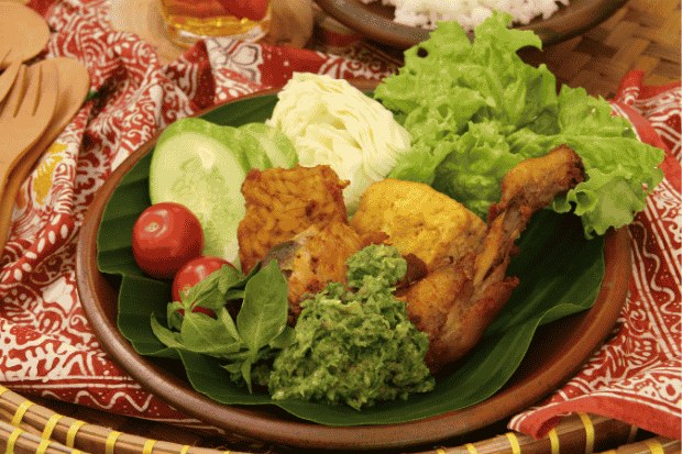 Resep Ayam Penyet Rumahan yang Gampang Di ikuti