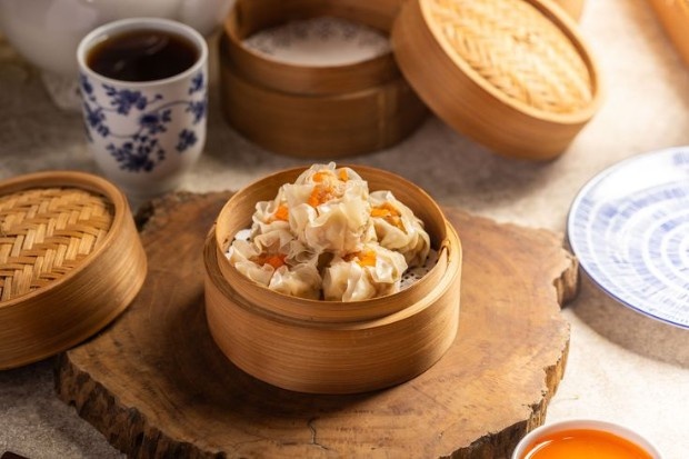 alasan banyak orang menyukai dimsum ayam karena rasa gurih dan tekstur lembut yang bikin nagih